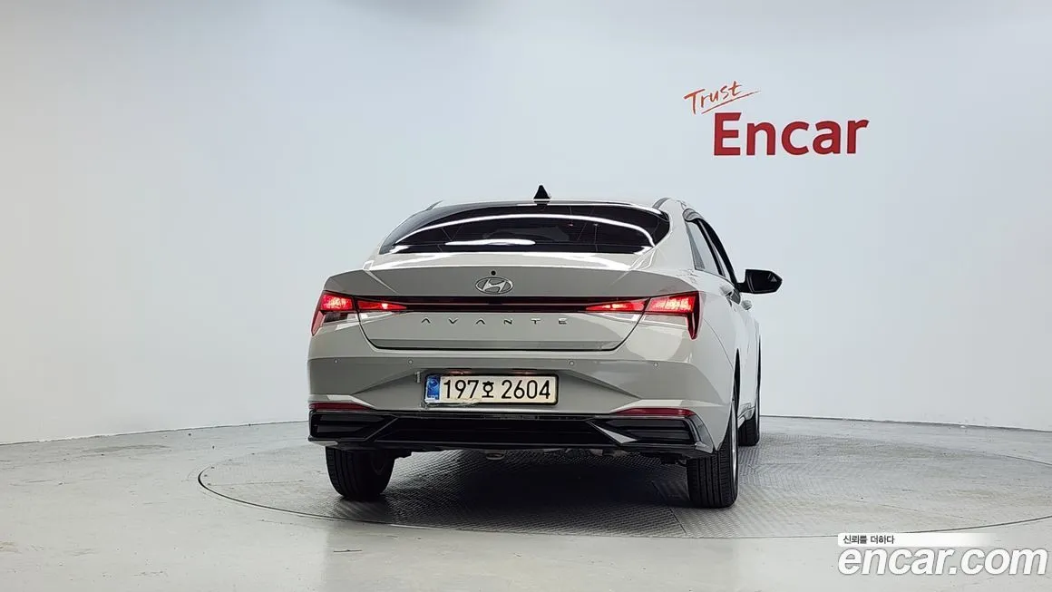Hyundai AVANTE 2023 из KR, фото 4