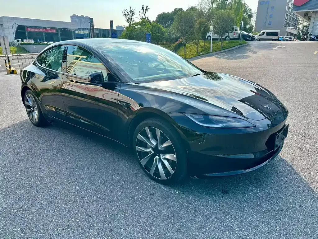 Tesla Model 3 2024 из CN, фото 3