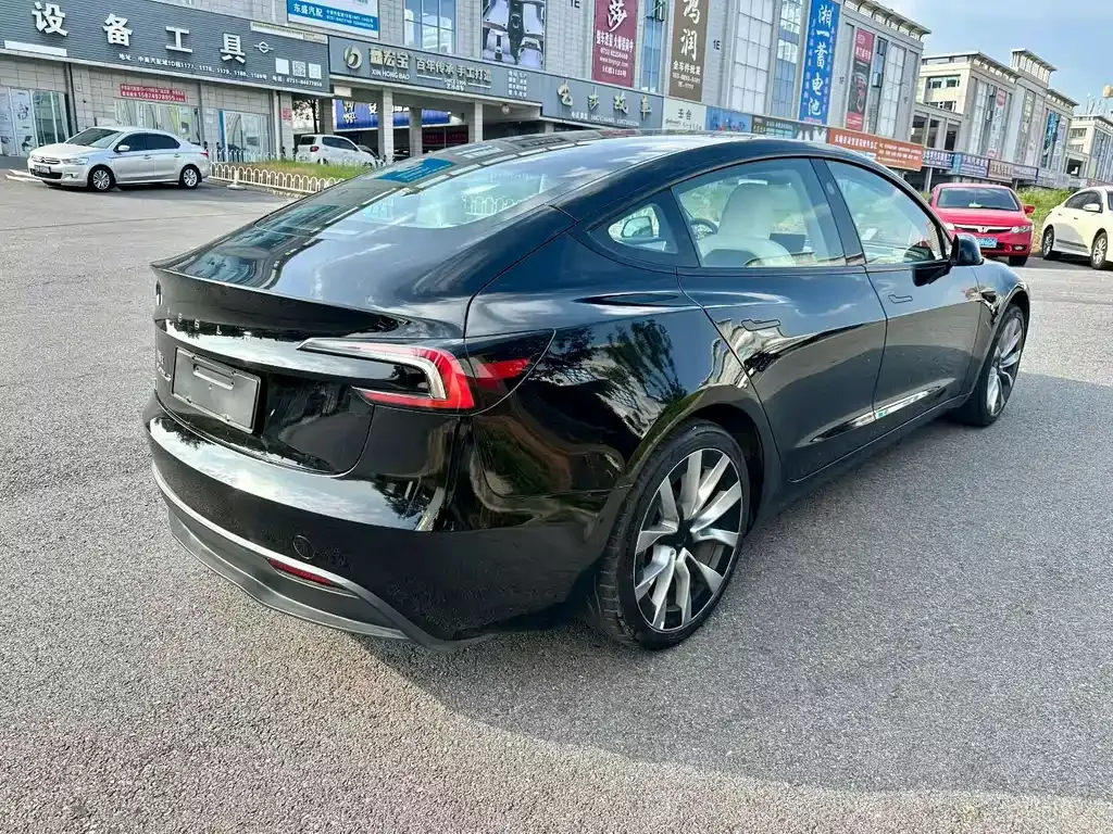 Tesla Model 3 2024 из CN, фото 4