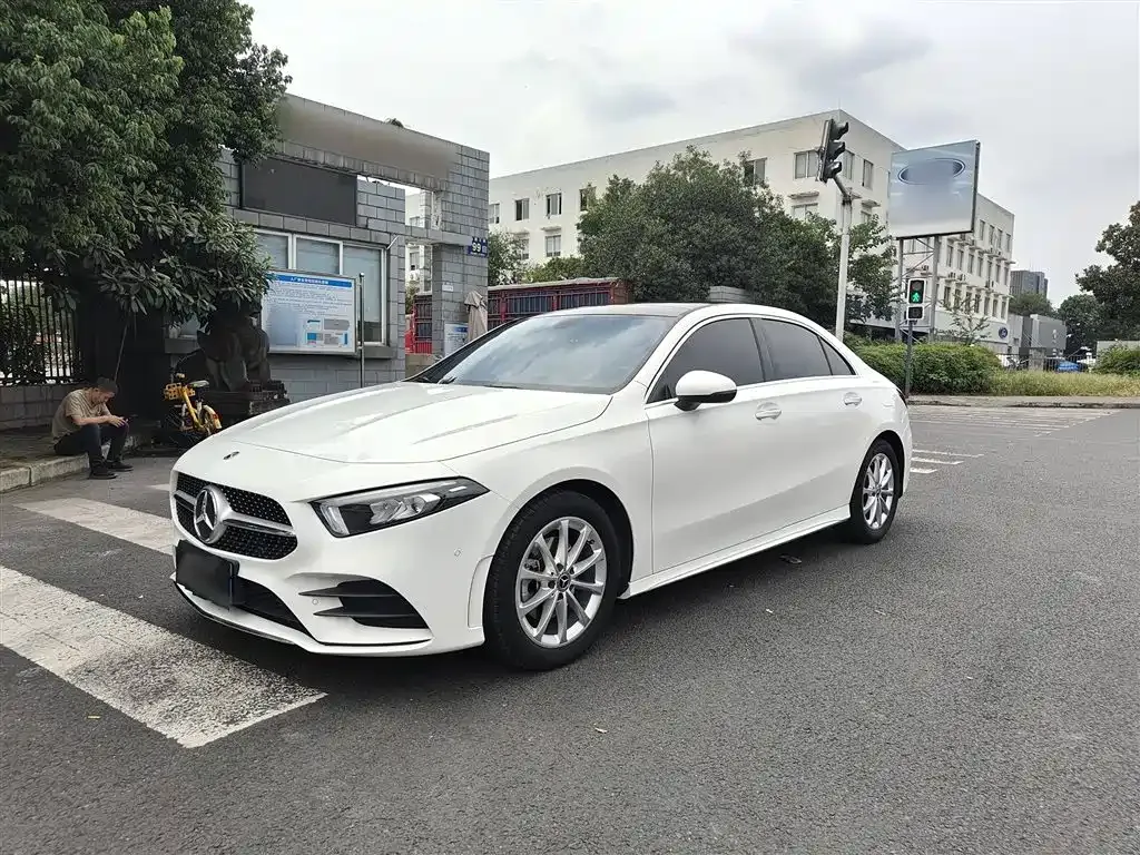 Mercedes-Benz A-Class — фото 2