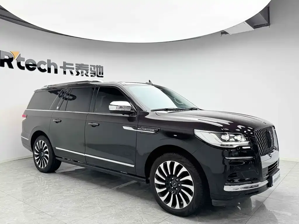 Lincoln Navigator 2023 из CN, фото 3