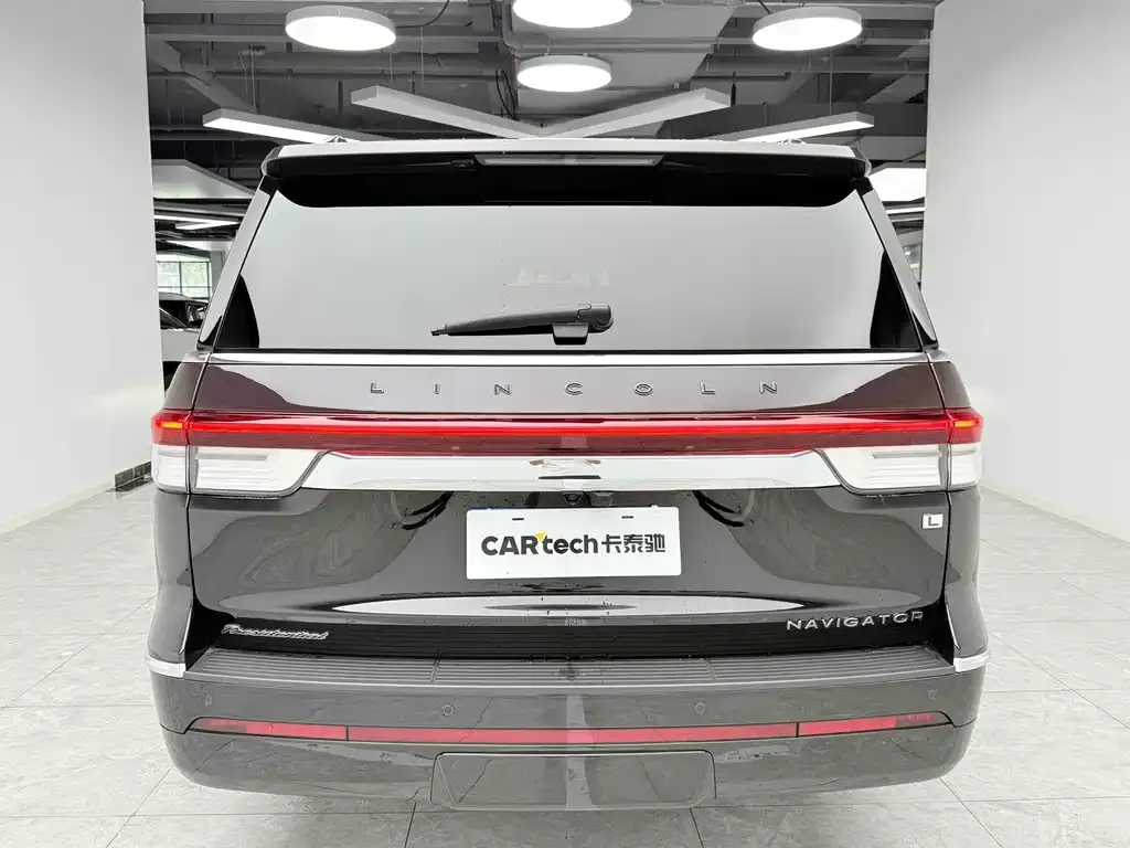 Lincoln Navigator 2023 из CN, фото 5
