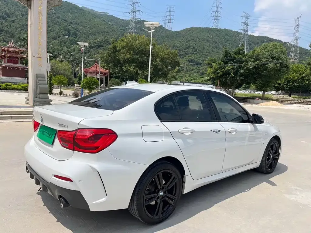 BMW 1 Series 2022 из CN, фото 7