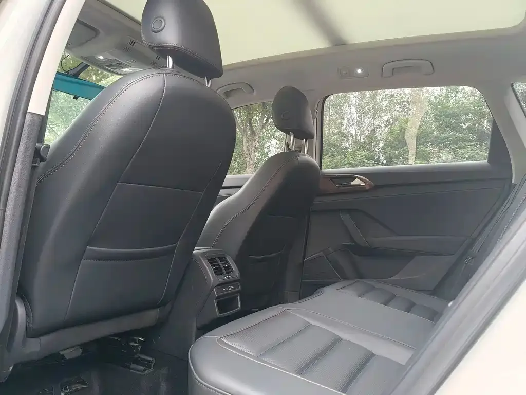 Volkswagen Tharu 2022 из CN, фото 5