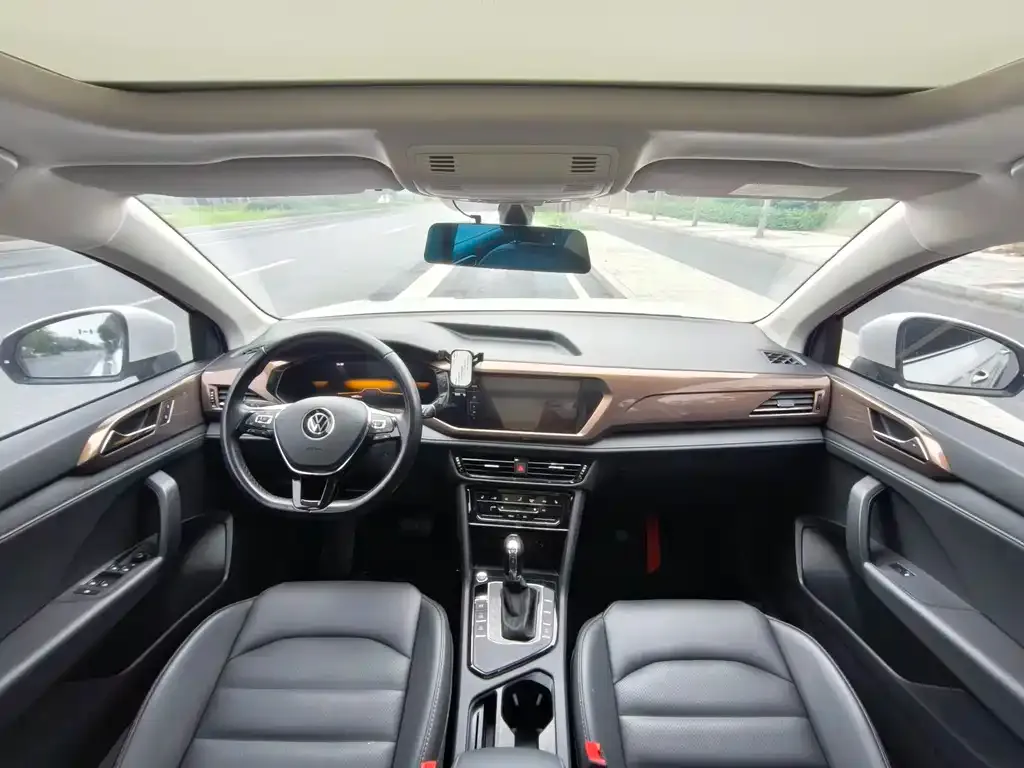 Volkswagen Tharu 2022 из CN, фото 6