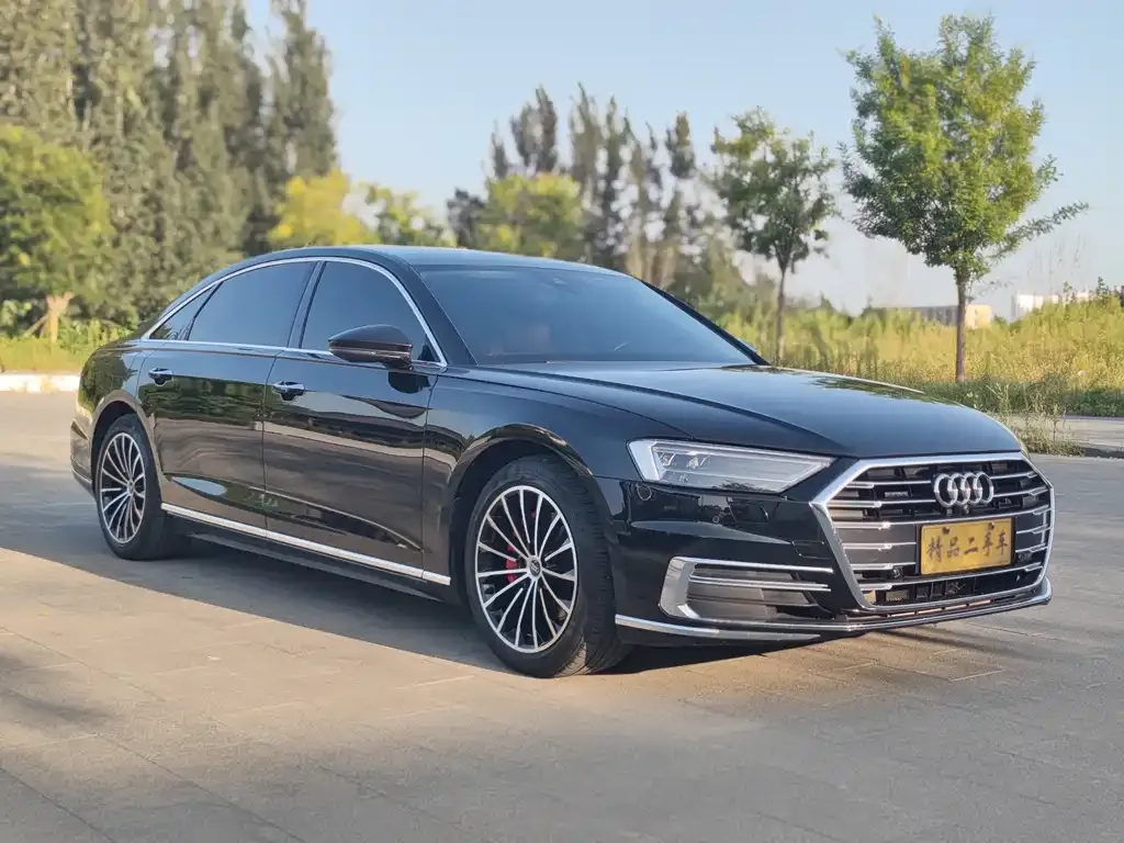 Audi A8 2021 из CN, фото 3