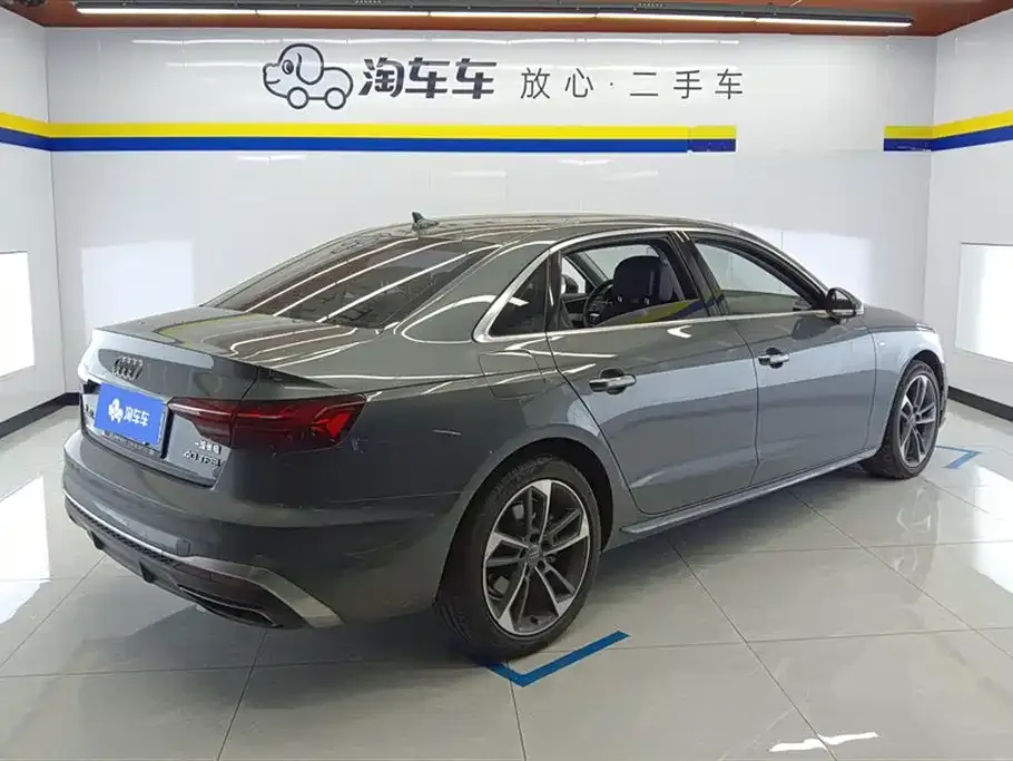 Audi A4L 2021 из CN, фото 3