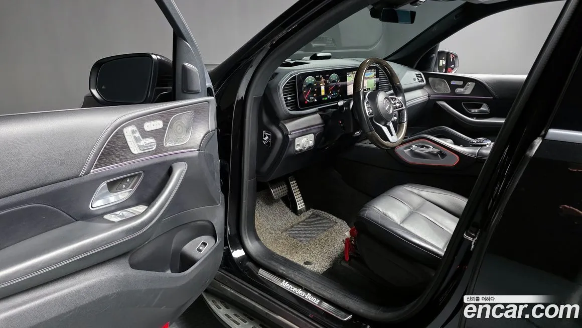 Mercedes-Benz GLS-Class — фото 10