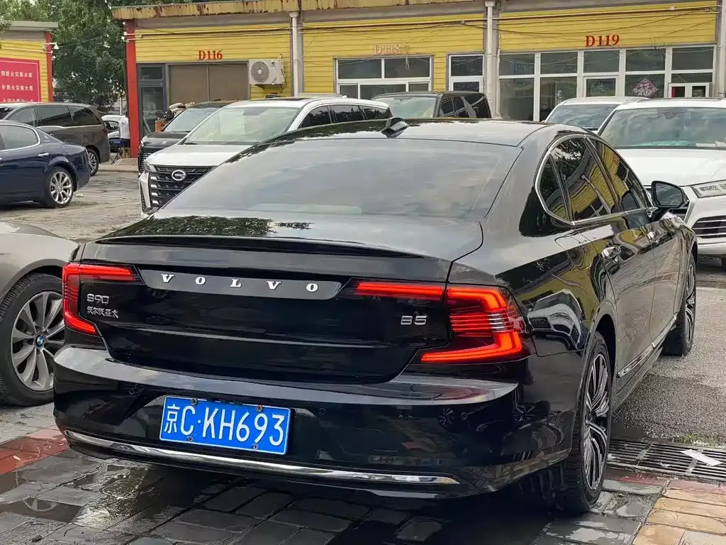 Volvo S90 — фото 9