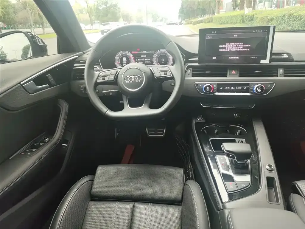 Audi A4L 2022 из CN, фото 9