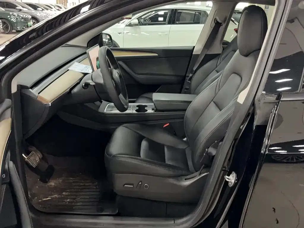 Tesla Model Y 2022 из CN, фото 8