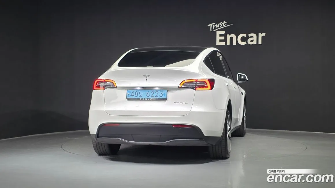 Tesla Model Y — фото 4