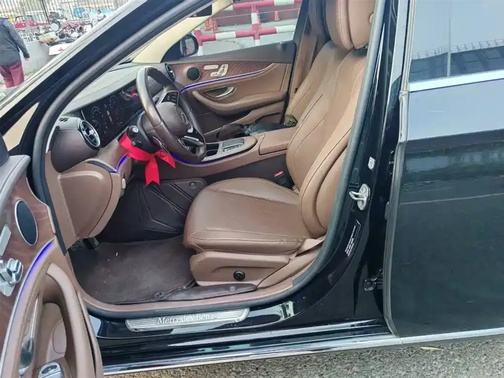 Mercedes-Benz E-Class 2023 из CN, фото 3