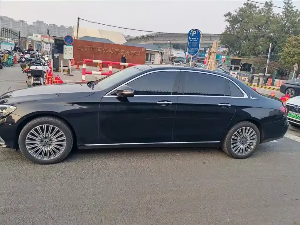 Mercedes-Benz E-Class 2023 из CN, фото 6
