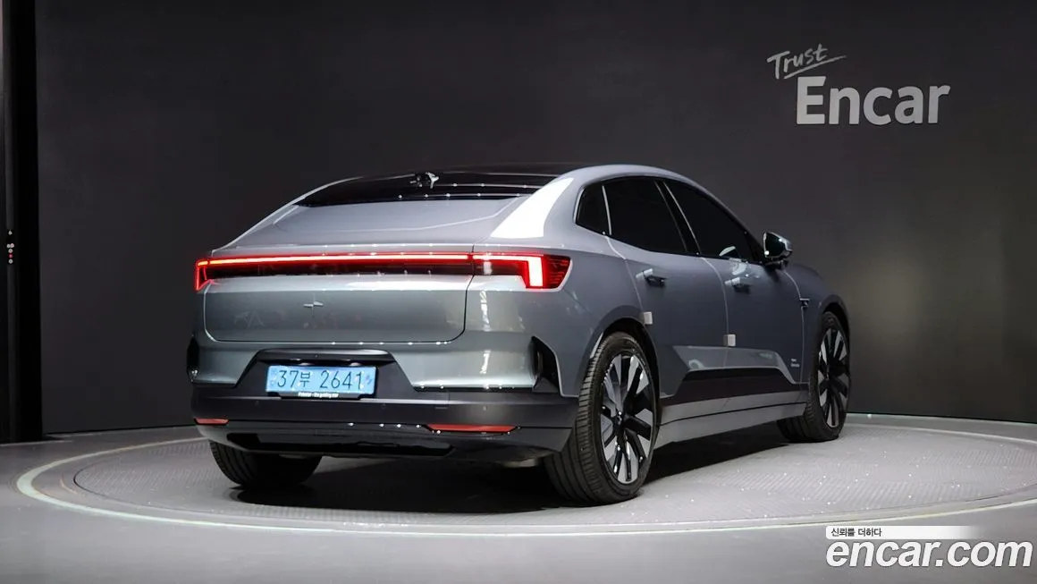 Polestar Polestar 4 — фото 2