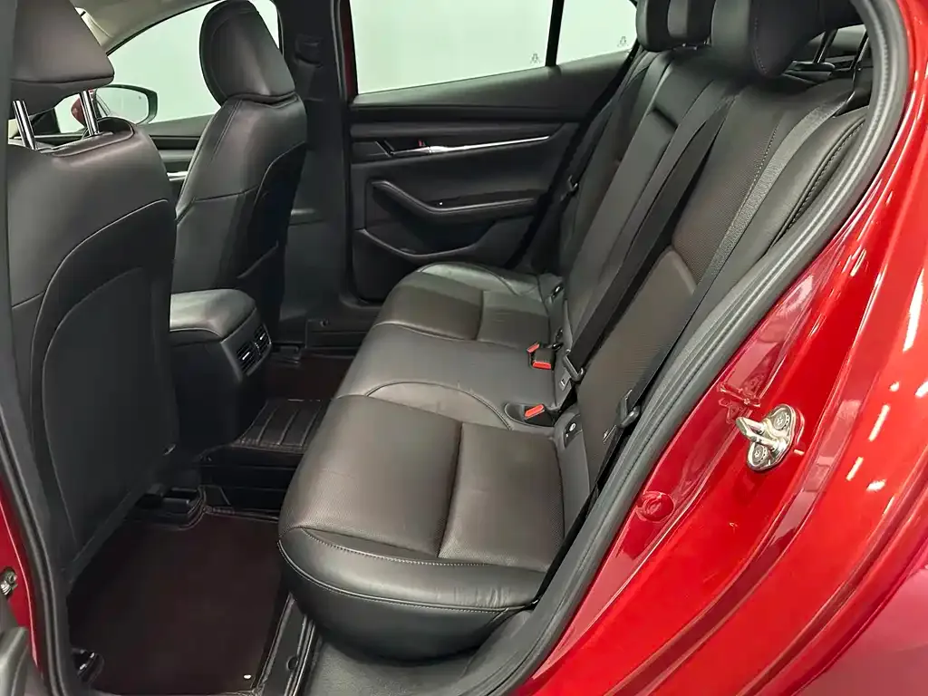 Mazda 3 Axela 2021 из CN, фото 6