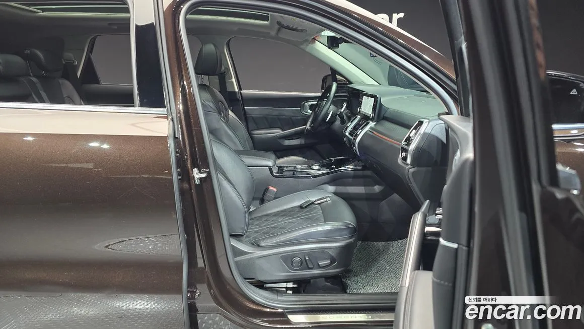 Kia Sorento — фото 10