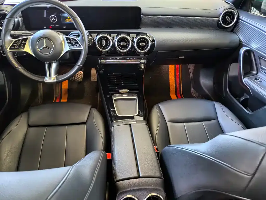 Mercedes-Benz A-Class 2023 из CN, фото 8