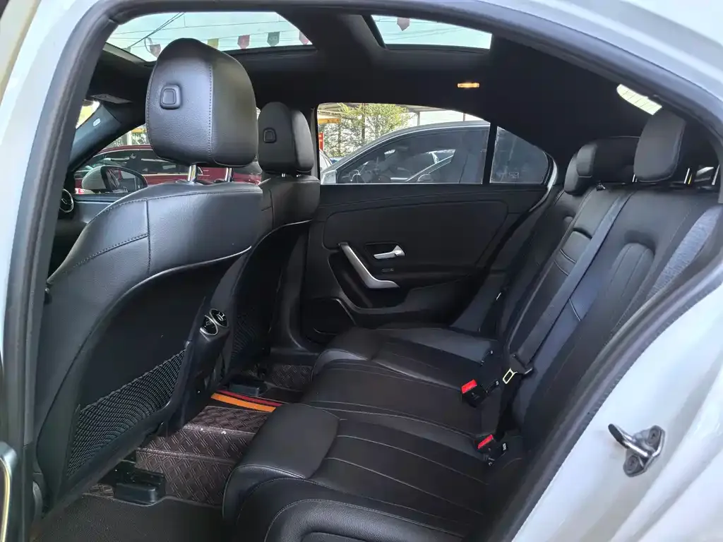 Mercedes-Benz A-Class 2023 из CN, фото 9