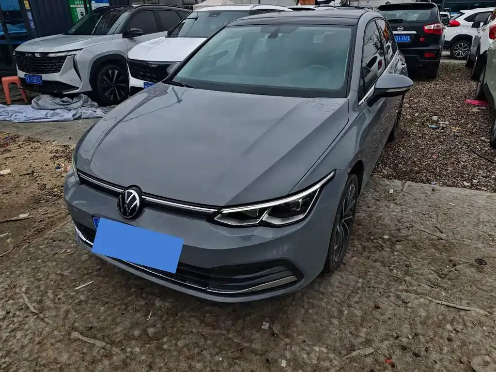 Volkswagen Golf 2023 из CN, фото 1