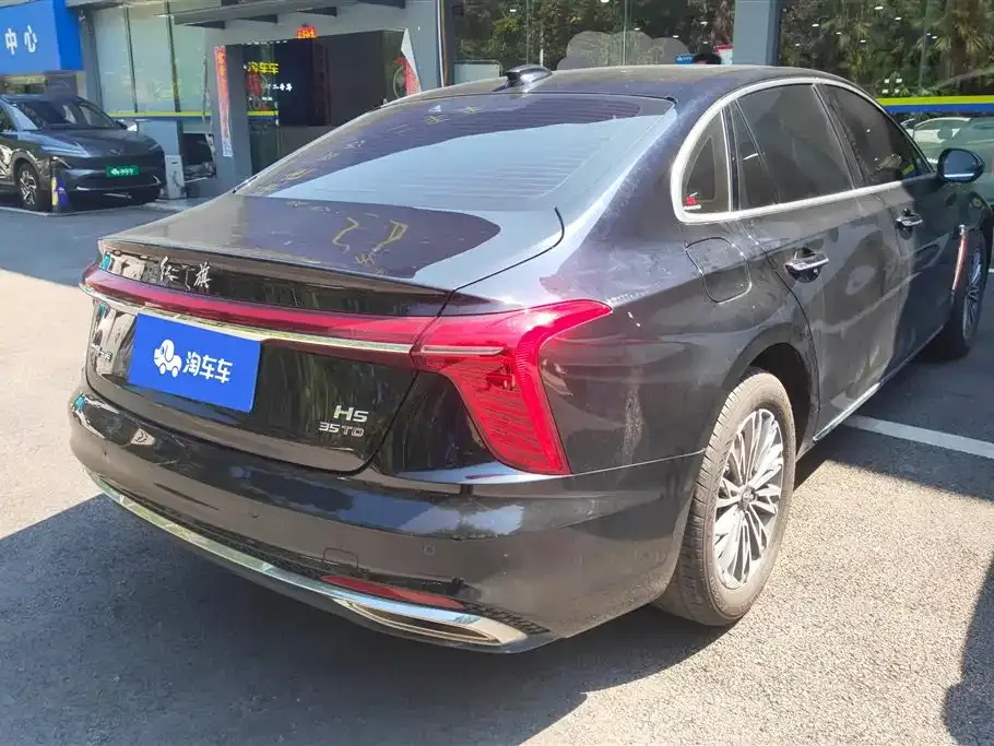 Hongqi H5 — фото 3
