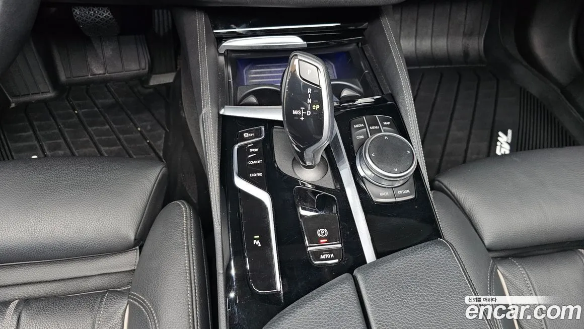 BMW 5-Series 2022 из KR, фото 9