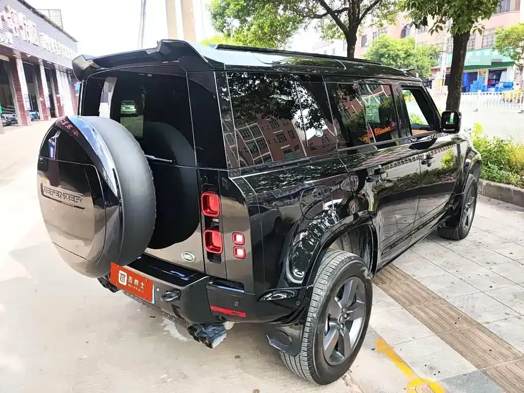 Land Rover Defender 2024 из CN, фото 2