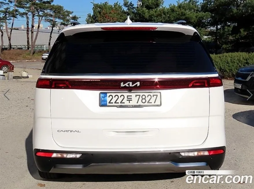 Kia Carnival — фото 4