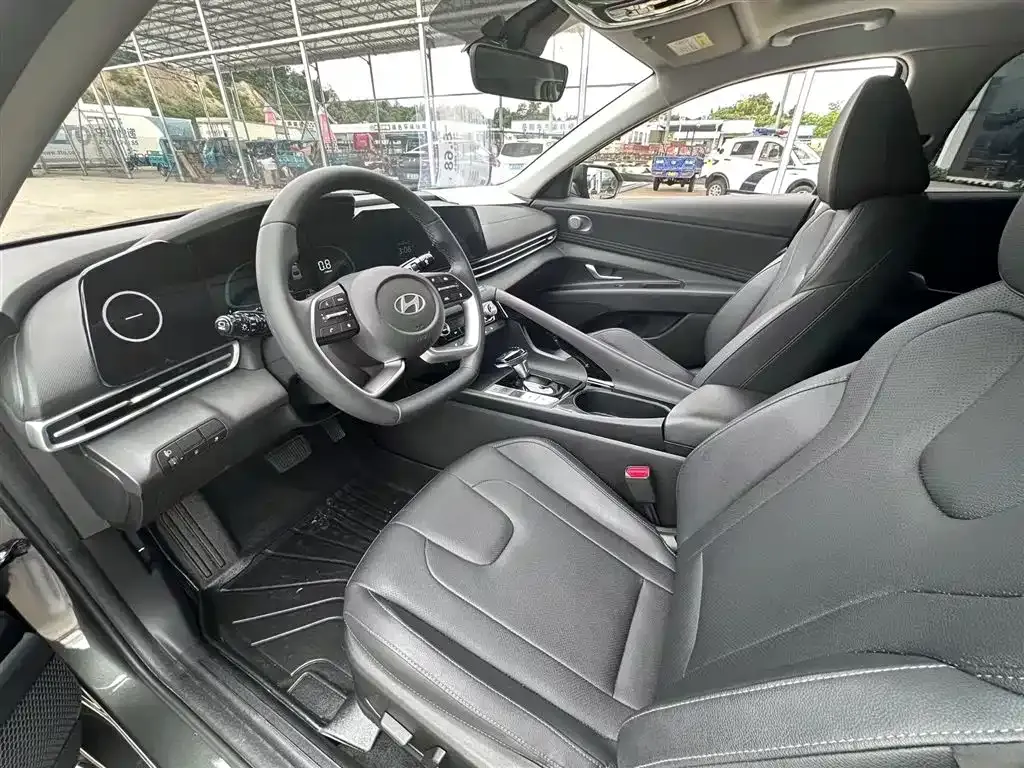 Hyundai Elantra 2024 из CN, фото 9