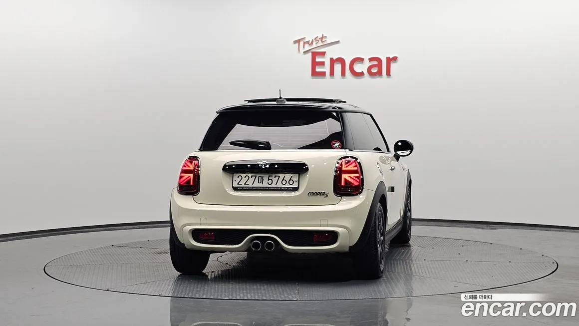 Mini Cooper 2021 из KR, фото 4
