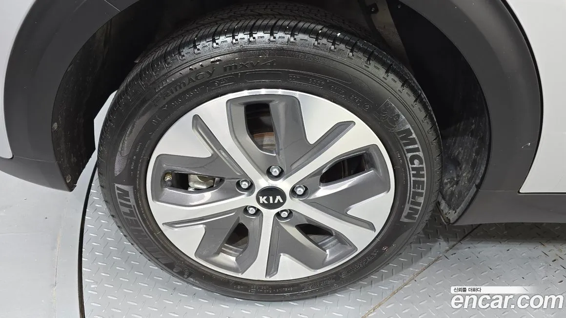 Kia Niro 2021 из KR, фото 5