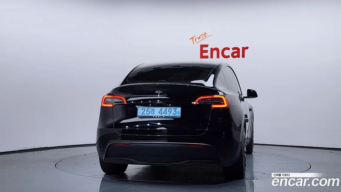 Tesla Model Y 2024 из KR, фото 4