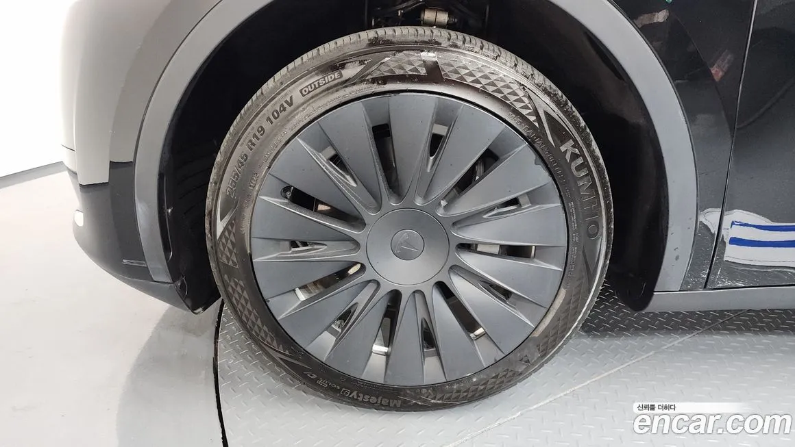 Tesla Model Y 2024 из KR, фото 5