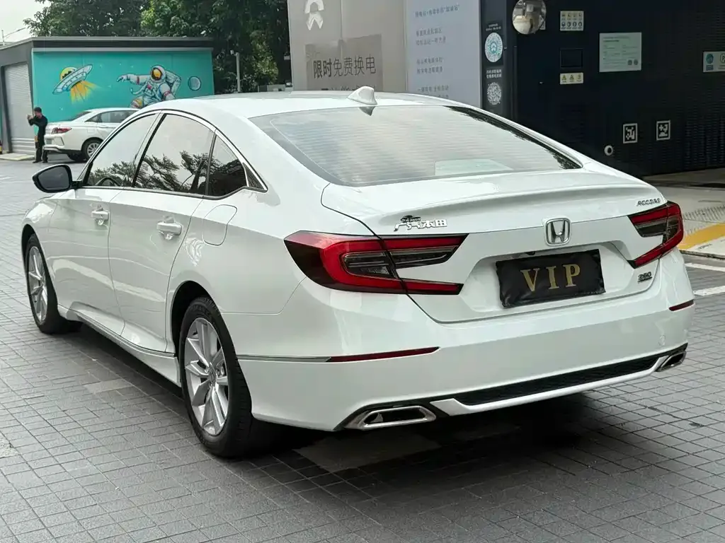 Honda Accord 2023 из CN, фото 9