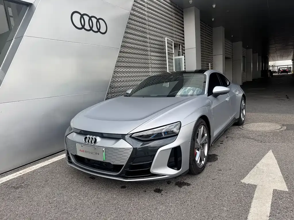 Audi e-tron GT 2024 из CN, фото 1