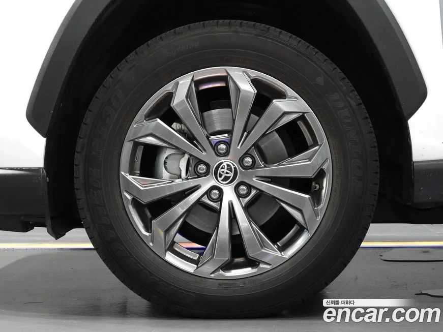 Toyota RAV4 2023 из KR, фото 5