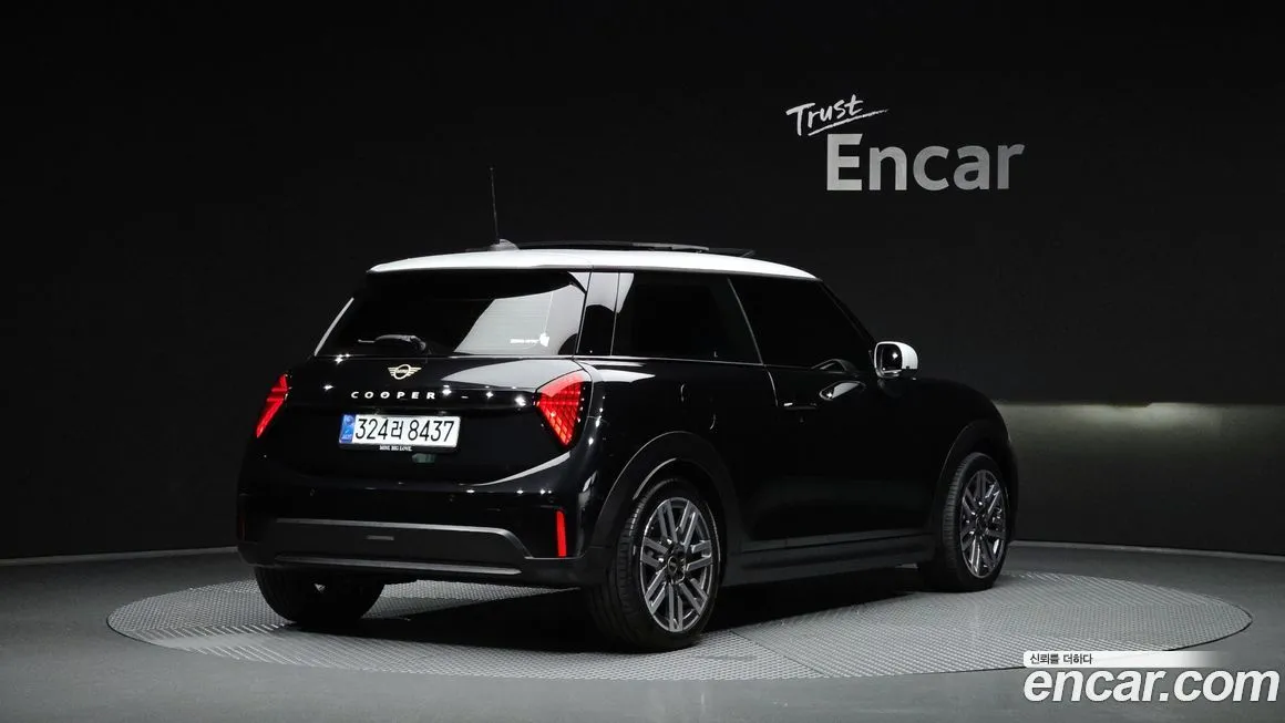 Mini Cooper 2025 из KR, фото 2