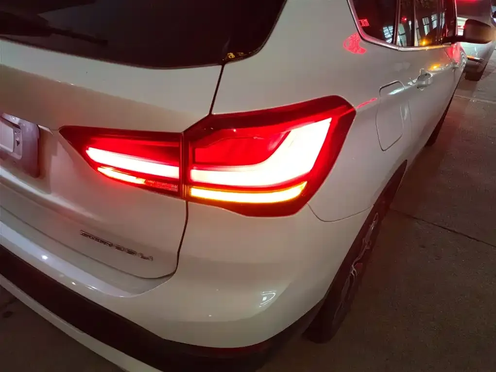 BMW X1 2022 из CN, фото 10