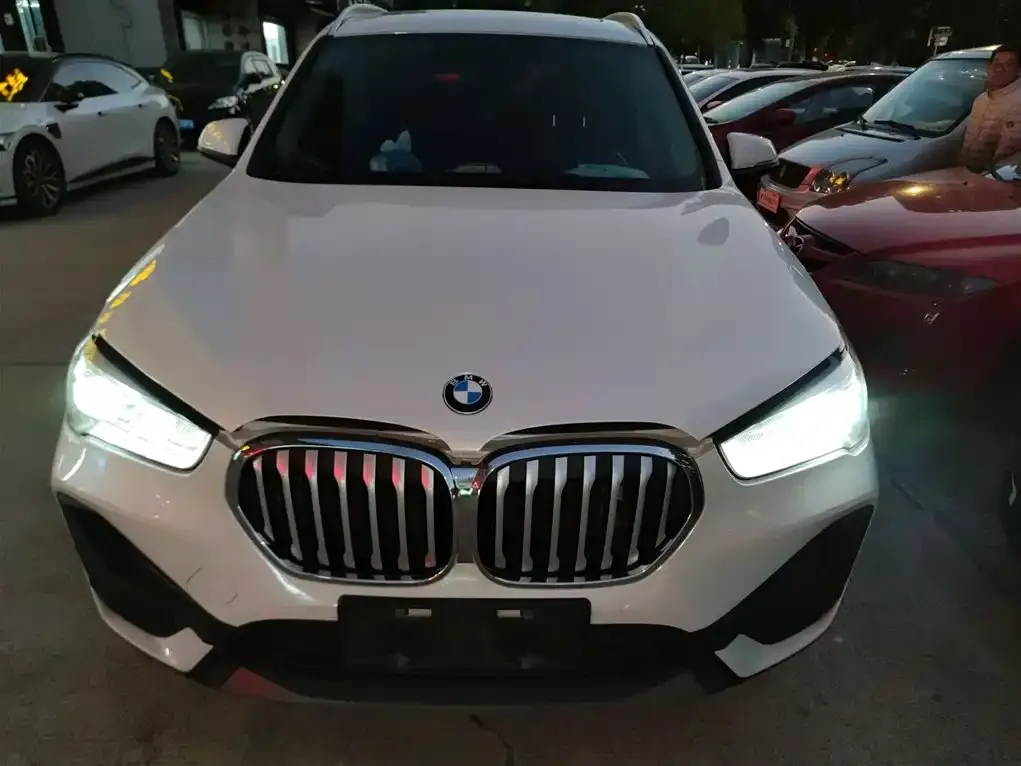 BMW X1 2022 из CN, фото 3