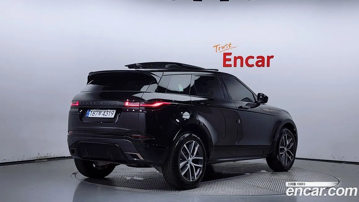 Land Rover Range Rover Evoque — фото 2