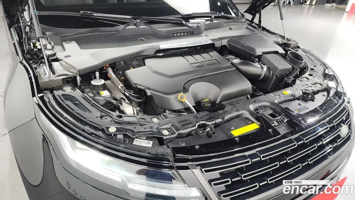 Land Rover Range Rover Evoque — фото 6