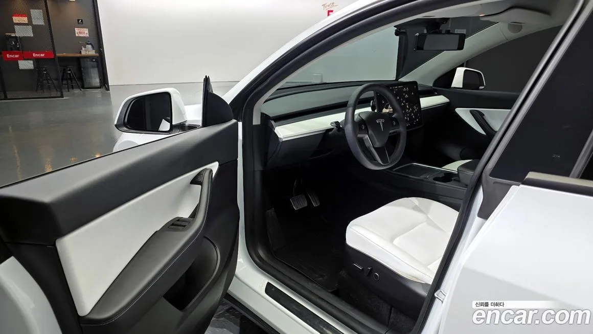 Tesla Model Y 2022 из KR, фото 10