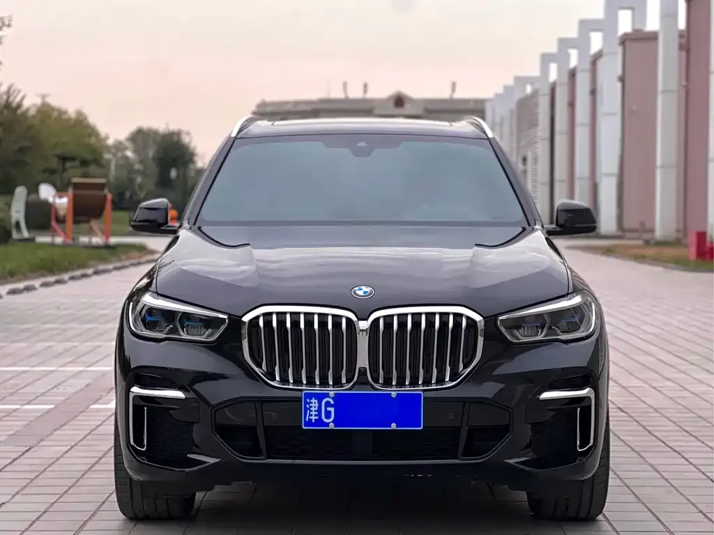 BMW X5 — фото 2