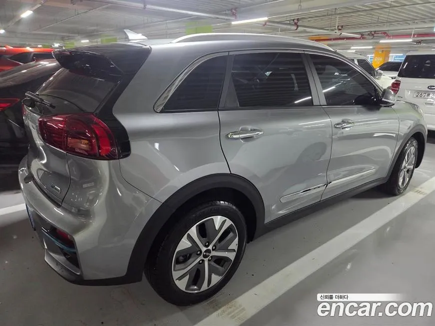 Kia Niro — фото 3
