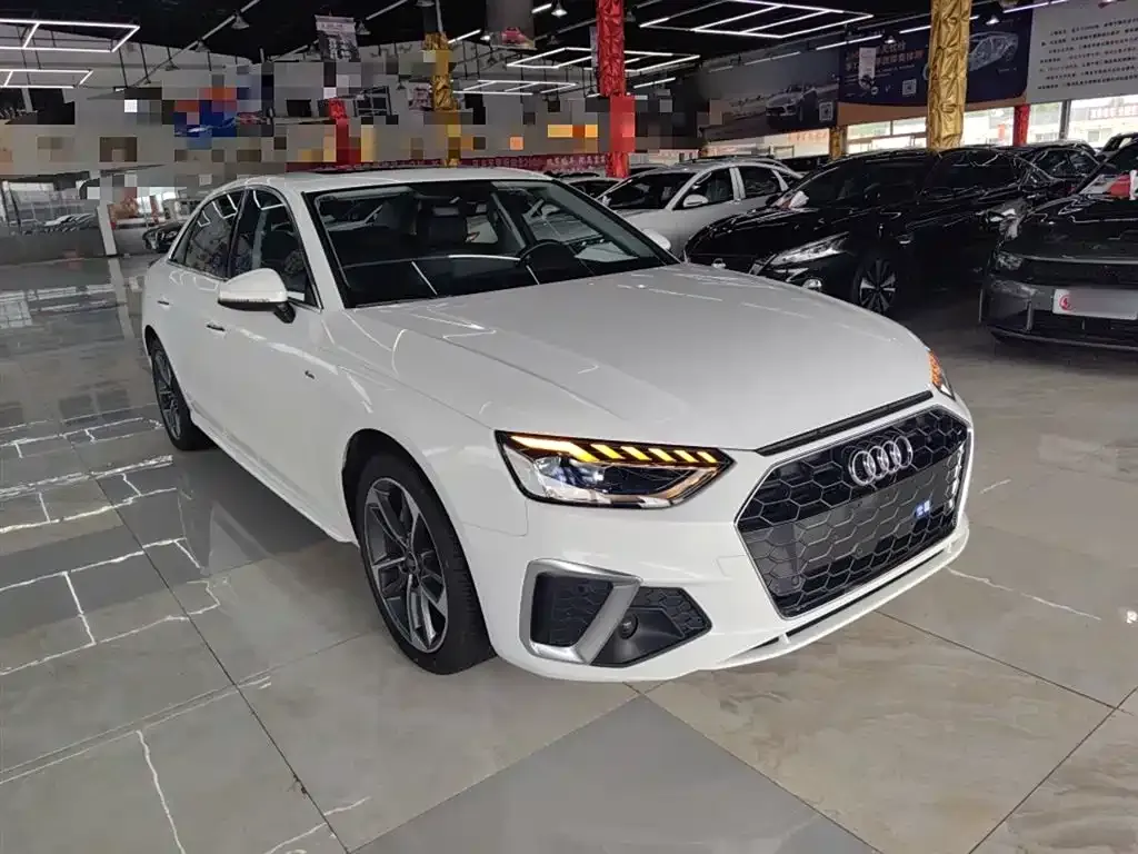 Audi A4L 2024 из CN, фото 4