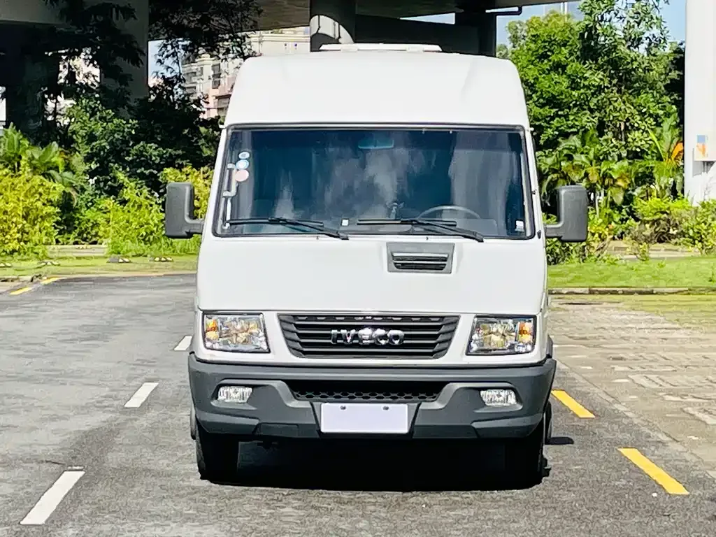 IVECO Daily 2024 из CN, фото 2