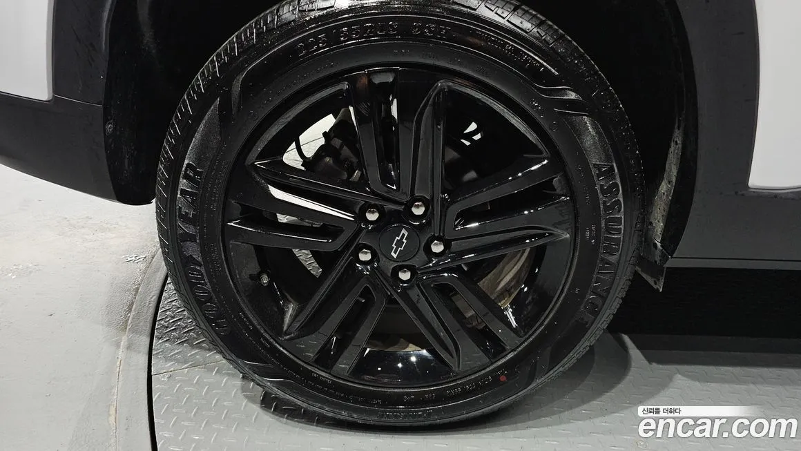 [object Object] Trax 2025 из KR, фото 5