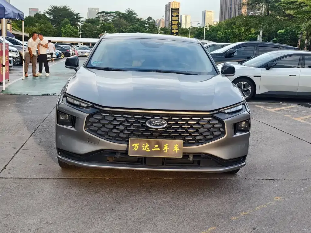 Ford Mondeo 2023 из CN, фото 2