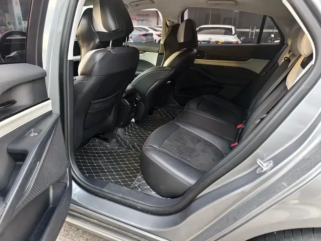Ford Mondeo 2023 из CN, фото 9
