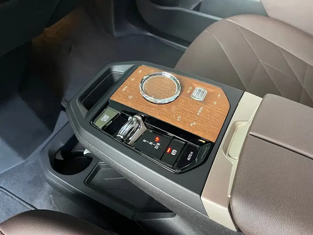 BMW iX 2023 из CN, фото 10